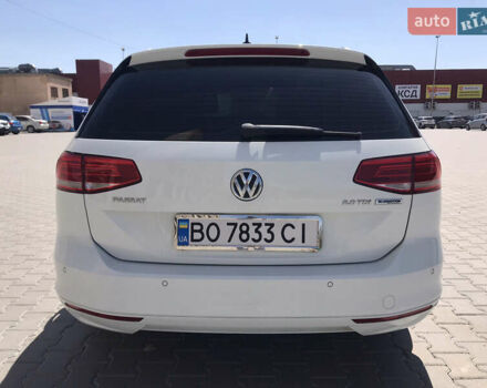 Белый Фольксваген Пассат, объемом двигателя 2 л и пробегом 270 тыс. км за 14500 $, фото 5 на Automoto.ua