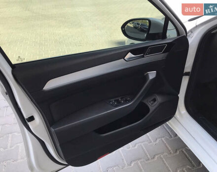 Белый Фольксваген Пассат, объемом двигателя 2 л и пробегом 270 тыс. км за 14500 $, фото 12 на Automoto.ua