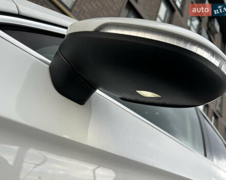 Белый Фольксваген Пассат, объемом двигателя 2 л и пробегом 260 тыс. км за 18250 $, фото 15 на Automoto.ua