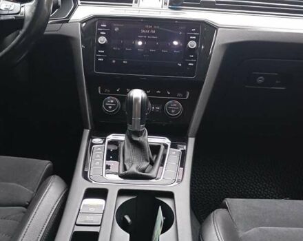 Білий Фольксваген Пассат, об'ємом двигуна 1.97 л та пробігом 195 тис. км за 18500 $, фото 25 на Automoto.ua