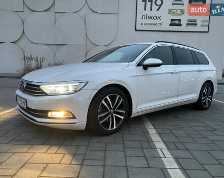 Білий Фольксваген Пассат, об'ємом двигуна 1.97 л та пробігом 243 тис. км за 17500 $, фото 27 на Automoto.ua