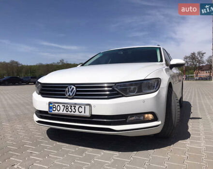 Белый Фольксваген Пассат, объемом двигателя 2 л и пробегом 270 тыс. км за 14500 $, фото 2 на Automoto.ua