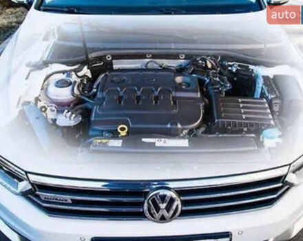 Фольксваген Пассат 2017 в Днепре (Днепропетровске) на Automoto.ua Белый Фольксваген Пассат, объемом двигателя 1.97 л и пробегом 250 тыс. км за 19300 $, фото 22 на Automoto.ua