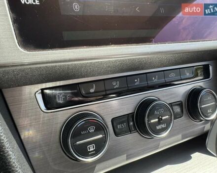 Білий Фольксваген Пассат, об'ємом двигуна 1.97 л та пробігом 198 тис. км за 17800 $, фото 44 на Automoto.ua