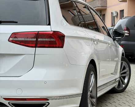 Белый Фольксваген Пассат, объемом двигателя 1.6 л и пробегом 262 тыс. км за 16000 $, фото 13 на Automoto.ua