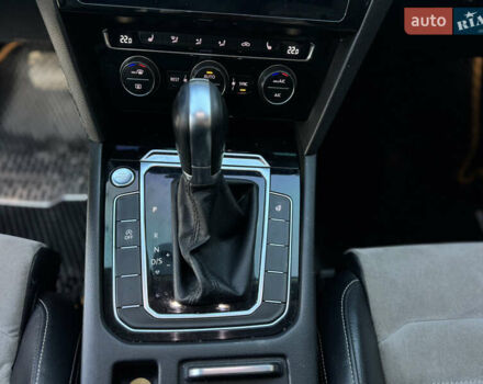 Белый Фольксваген Пассат, объемом двигателя 1.97 л и пробегом 289 тыс. км за 16800 $, фото 14 на Automoto.ua