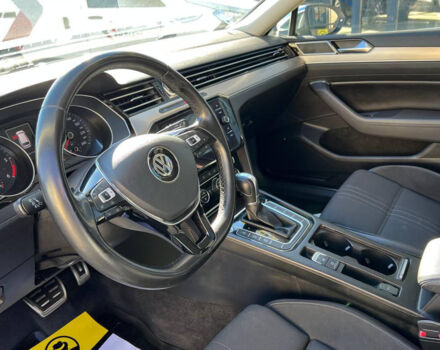 Білий Фольксваген Пассат, об'ємом двигуна 2 л та пробігом 198 тис. км за 20700 $, фото 8 на Automoto.ua