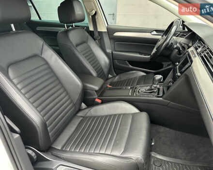 Белый Фольксваген Пассат, объемом двигателя 2 л и пробегом 260 тыс. км за 18250 $, фото 18 на Automoto.ua