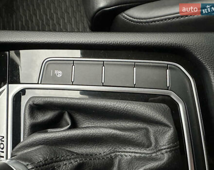 Белый Фольксваген Пассат, объемом двигателя 2 л и пробегом 260 тыс. км за 18250 $, фото 26 на Automoto.ua