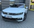 Білий Фольксваген Пассат, об'ємом двигуна 2 л та пробігом 300 тис. км за 19499 $, фото 1 на Automoto.ua