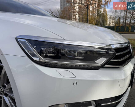 Фольксваген Пассат 2017 в Харькове на Automoto.ua Белый Фольксваген Пассат, объемом двигателя 1.97 л и пробегом 308 тыс. км за 16300 $, фото 3 на Automoto.ua