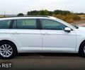 Белый Фольксваген Пассат, объемом двигателя 2 л и пробегом 225 тыс. км за 14300 $, фото 3 на Automoto.ua