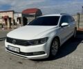 Белый Фольксваген Пассат, объемом двигателя 2 л и пробегом 295 тыс. км за 15000 $, фото 1 на Automoto.ua