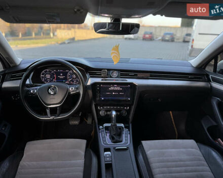 Белый Фольксваген Пассат, объемом двигателя 1.97 л и пробегом 289 тыс. км за 16800 $, фото 13 на Automoto.ua