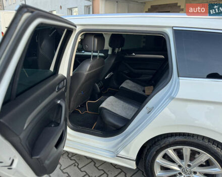 Белый Фольксваген Пассат, объемом двигателя 1.97 л и пробегом 289 тыс. км за 16800 $, фото 12 на Automoto.ua