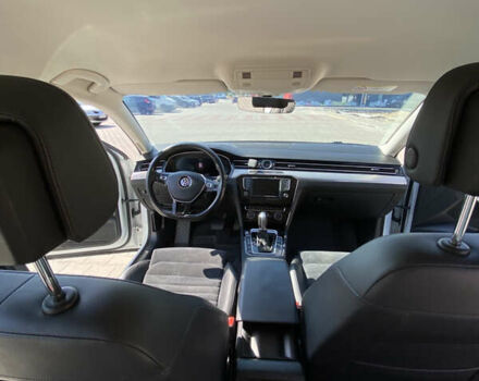 Белый Фольксваген Пассат, объемом двигателя 1.97 л и пробегом 253 тыс. км за 18000 $, фото 18 на Automoto.ua