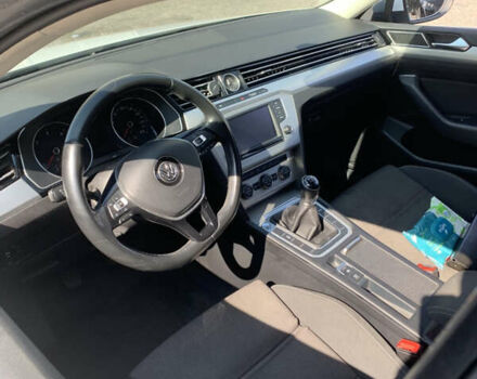 Белый Фольксваген Пассат, объемом двигателя 1.97 л и пробегом 230 тыс. км за 14500 $, фото 18 на Automoto.ua