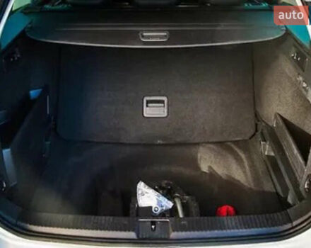 Фольксваген Пассат 2017 в Днепре (Днепропетровске) на Automoto.ua Белый Фольксваген Пассат, объемом двигателя 1.97 л и пробегом 250 тыс. км за 19300 $, фото 6 на Automoto.ua