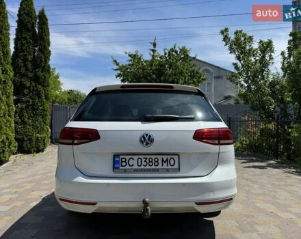 Білий Фольксваген Пассат, об'ємом двигуна 1.97 л та пробігом 198 тис. км за 17800 $, фото 4 на Automoto.ua