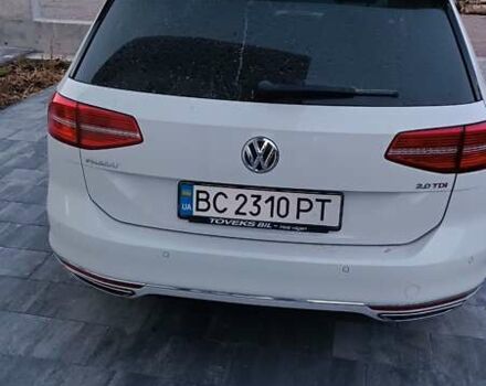 Фольксваген Пассат 2017 в Золочев на Automoto.ua Белый Фольксваген Пассат, объемом двигателя 2 л и пробегом 195 тыс. км за 18200 $, фото 2 на Automoto.ua