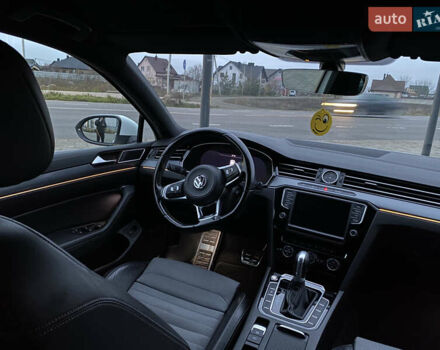 Білий Фольксваген Пассат, об'ємом двигуна 1.97 л та пробігом 243 тис. км за 17500 $, фото 15 на Automoto.ua