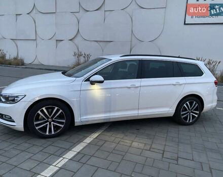 Білий Фольксваген Пассат, об'ємом двигуна 1.97 л та пробігом 243 тис. км за 17500 $, фото 3 на Automoto.ua