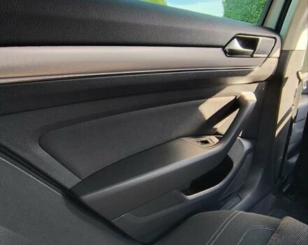 Белый Фольксваген Пассат, объемом двигателя 1.6 л и пробегом 218 тыс. км за 14950 $, фото 17 на Automoto.ua