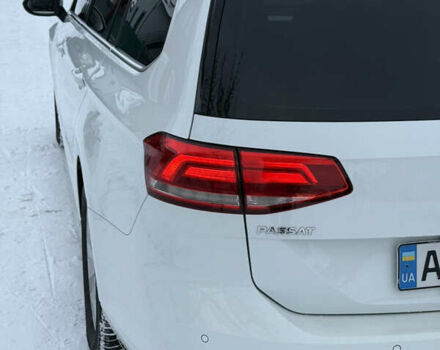 Белый Фольксваген Пассат, объемом двигателя 2 л и пробегом 345 тыс. км за 13900 $, фото 10 на Automoto.ua