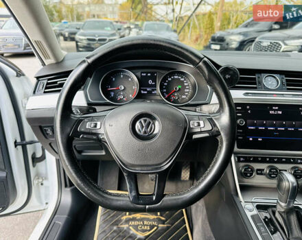 Белый Фольксваген Пассат, объемом двигателя 1.97 л и пробегом 197 тыс. км за 14800 $, фото 26 на Automoto.ua