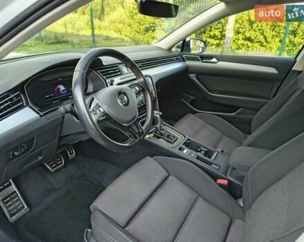 Білий Фольксваген Пассат, об'ємом двигуна 1.97 л та пробігом 290 тис. км за 19500 $, фото 23 на Automoto.ua