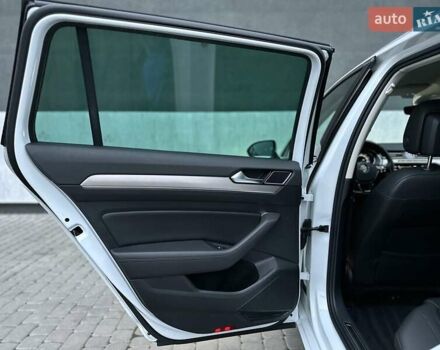 Білий Фольксваген Пассат, об'ємом двигуна 1.97 л та пробігом 239 тис. км за 19500 $, фото 47 на Automoto.ua