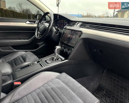 Белый Фольксваген Пассат, объемом двигателя 1.97 л и пробегом 268 тыс. км за 17890 $, фото 60 на Automoto.ua