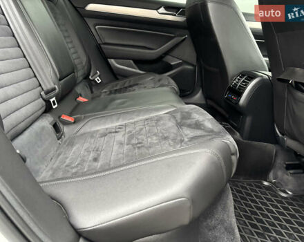 Белый Фольксваген Пассат, объемом двигателя 1.97 л и пробегом 268 тыс. км за 17890 $, фото 55 на Automoto.ua