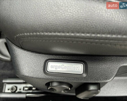 Белый Фольксваген Пассат, объемом двигателя 1.97 л и пробегом 268 тыс. км за 17890 $, фото 48 на Automoto.ua