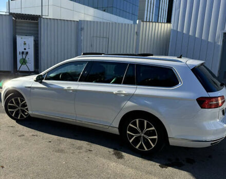 Белый Фольксваген Пассат, объемом двигателя 2 л и пробегом 223 тыс. км за 21500 $, фото 2 на Automoto.ua