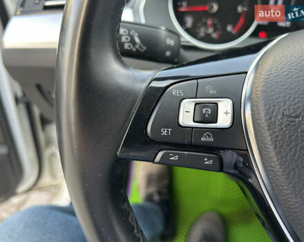 Белый Фольксваген Пассат, объемом двигателя 1.98 л и пробегом 220 тыс. км за 16800 $, фото 9 на Automoto.ua