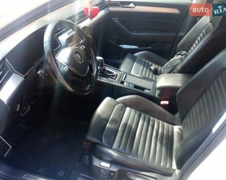 Белый Фольксваген Пассат, объемом двигателя 1.97 л и пробегом 170 тыс. км за 23000 $, фото 6 на Automoto.ua