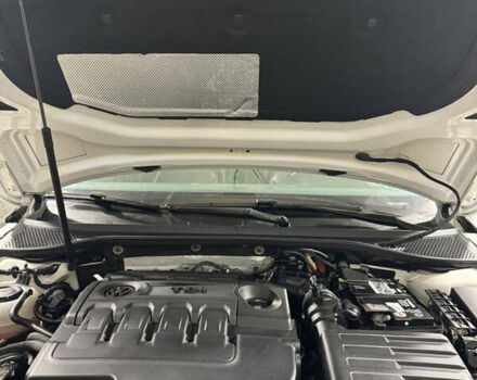 Белый Фольксваген Пассат, объемом двигателя 2 л и пробегом 223 тыс. км за 21500 $, фото 14 на Automoto.ua