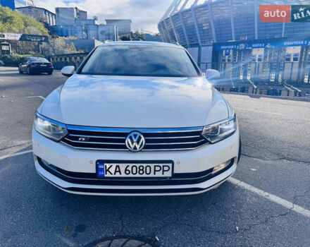 Белый Фольксваген Пассат, объемом двигателя 1.97 л и пробегом 275 тыс. км за 16499 $, фото 12 на Automoto.ua