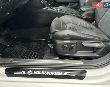 Белый Фольксваген Пассат, объемом двигателя 1.97 л и пробегом 267 тыс. км за 17890 $, фото 50 на Automoto.ua