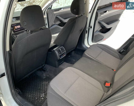 Білий Фольксваген Пассат, об'ємом двигуна 1.97 л та пробігом 229 тис. км за 12500 $, фото 20 на Automoto.ua