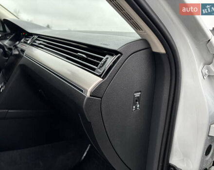 Белый Фольксваген Пассат, объемом двигателя 1.97 л и пробегом 268 тыс. км за 17890 $, фото 63 на Automoto.ua