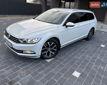 Белый Фольксваген Пассат, объемом двигателя 1.97 л и пробегом 269 тыс. км за 17890 $, фото 37 на Automoto.ua