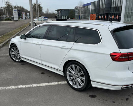 Белый Фольксваген Пассат, объемом двигателя 2 л и пробегом 212 тыс. км за 19500 $, фото 20 на Automoto.ua