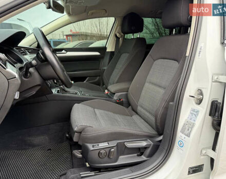 Белый Фольксваген Пассат, объемом двигателя 1.97 л и пробегом 188 тыс. км за 17550 $, фото 14 на Automoto.ua