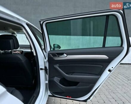 Білий Фольксваген Пассат, об'ємом двигуна 1.97 л та пробігом 239 тис. км за 19500 $, фото 49 на Automoto.ua