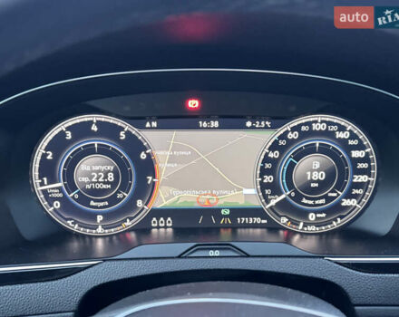 Білий Фольксваген Пассат, об'ємом двигуна 1.8 л та пробігом 171 тис. км за 16500 $, фото 10 на Automoto.ua