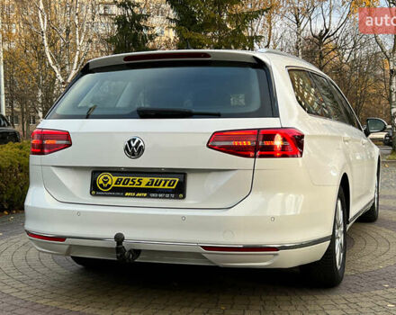 Белый Фольксваген Пассат, объемом двигателя 1.97 л и пробегом 205 тыс. км за 17500 $, фото 6 на Automoto.ua