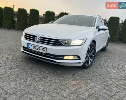 Белый Фольксваген Пассат, объемом двигателя 1.97 л и пробегом 267 тыс. км за 17890 $, фото 8 на Automoto.ua