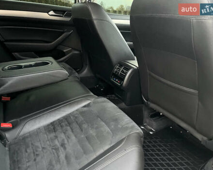 Белый Фольксваген Пассат, объемом двигателя 1.97 л и пробегом 267 тыс. км за 17890 $, фото 70 на Automoto.ua